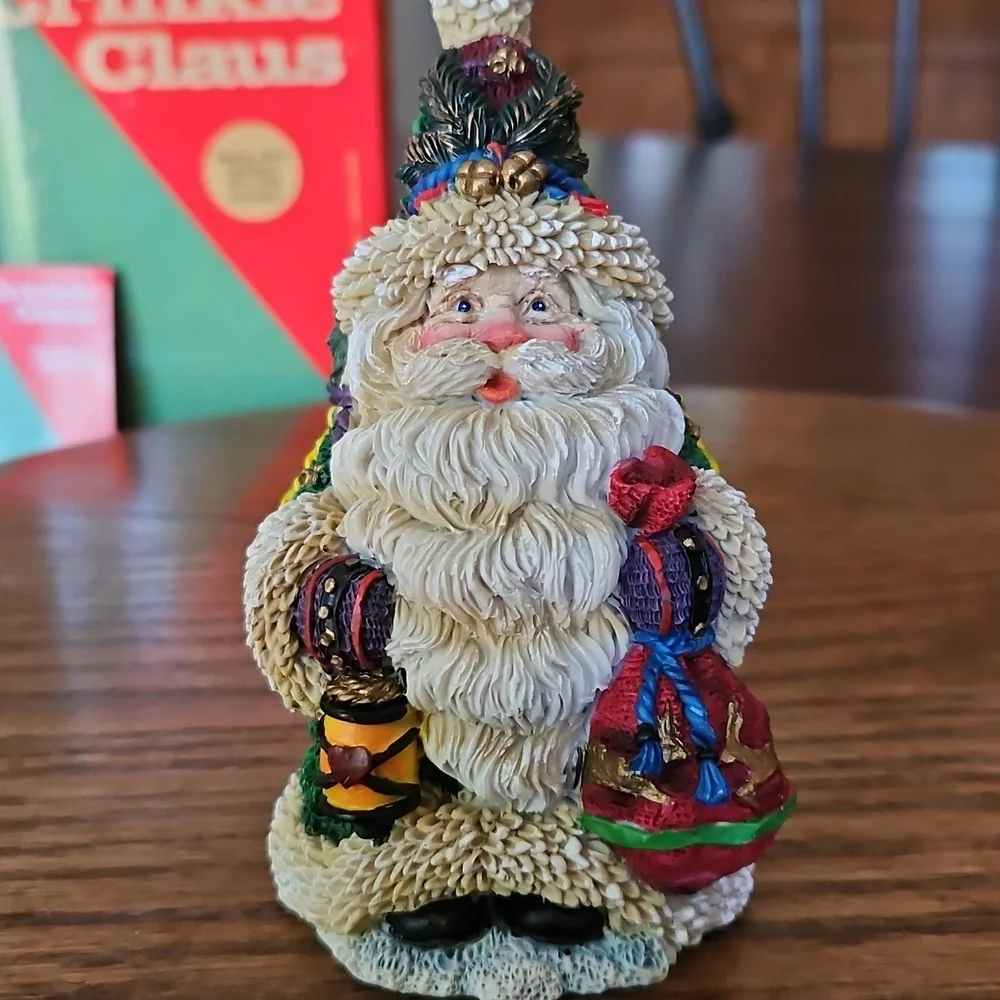 Crinkle Claus Santa W Latern & Bag Figurine By Possible Dreams Holiday Christmas
